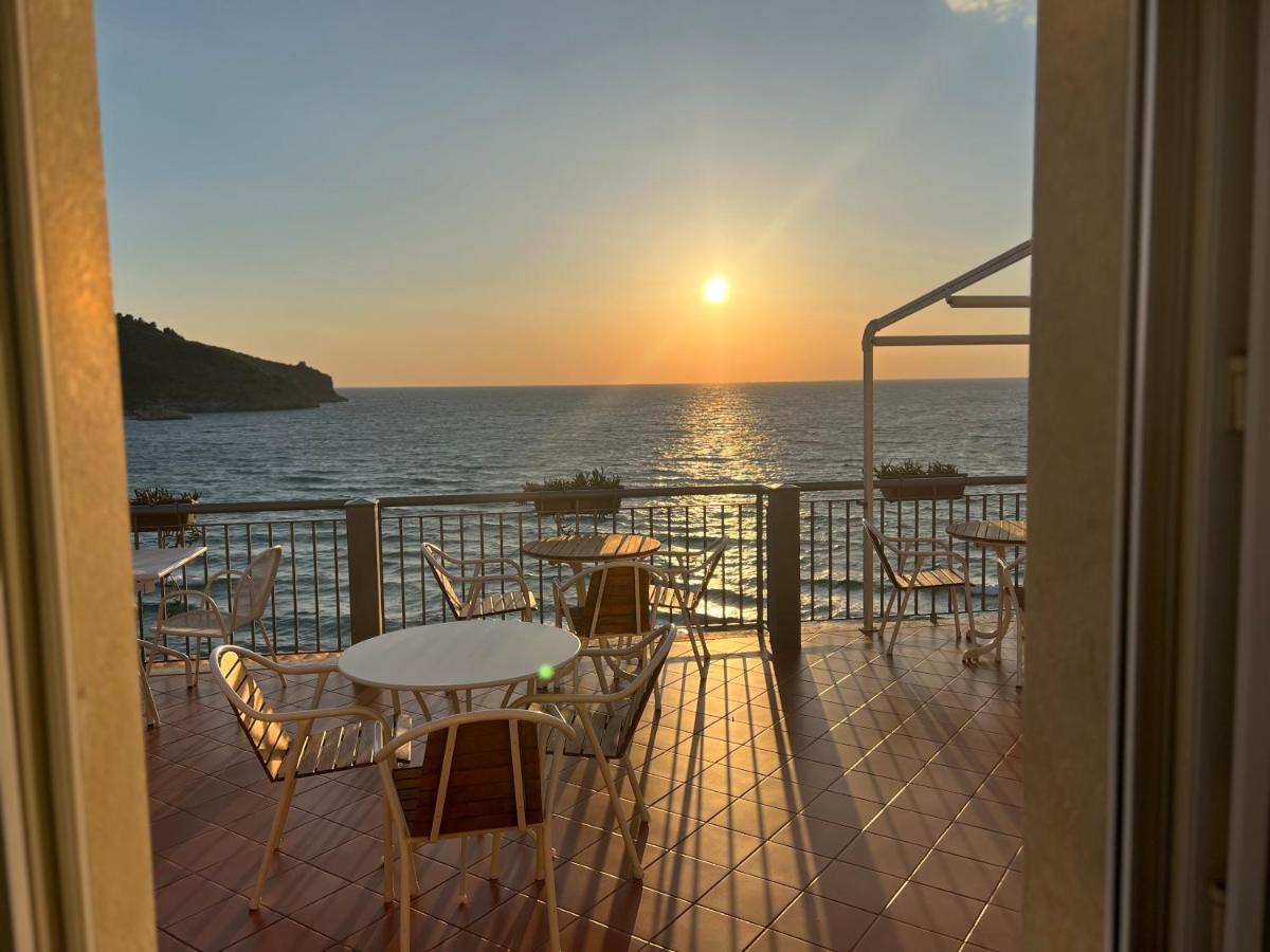 B&B Residence Eco Del Mare 팔리누로 외부 사진
