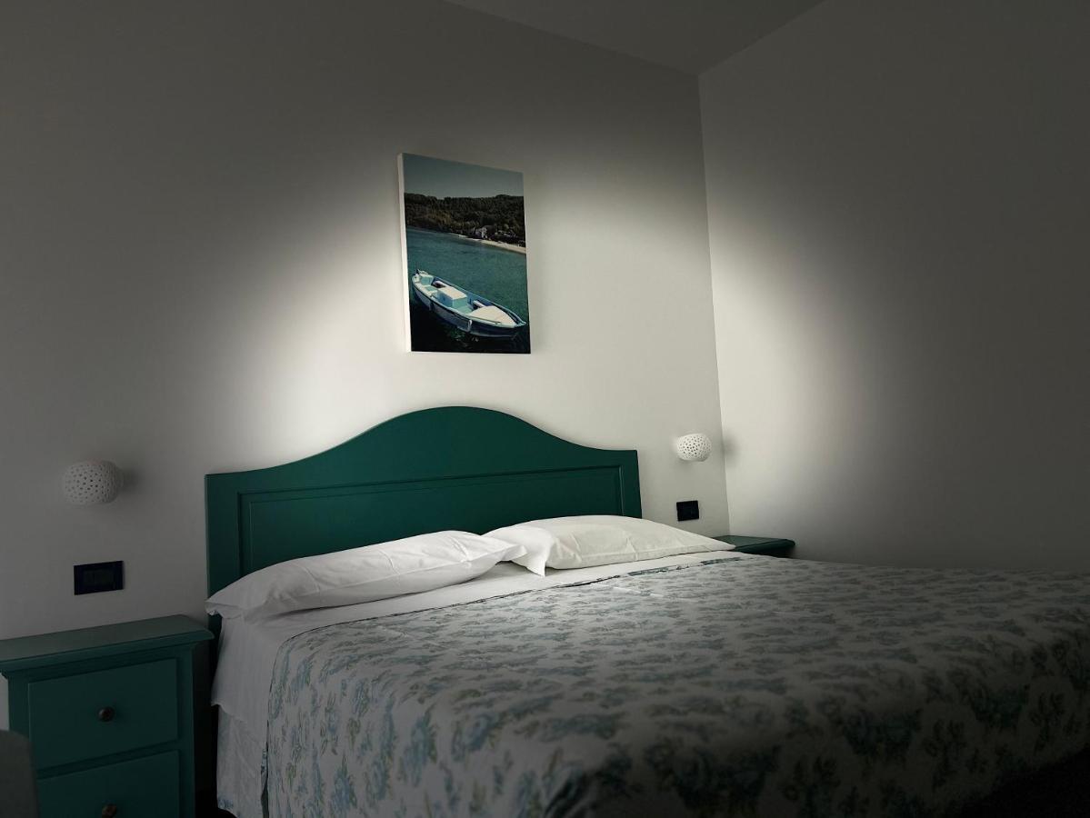 B&B Residence Eco Del Mare 팔리누로 외부 사진