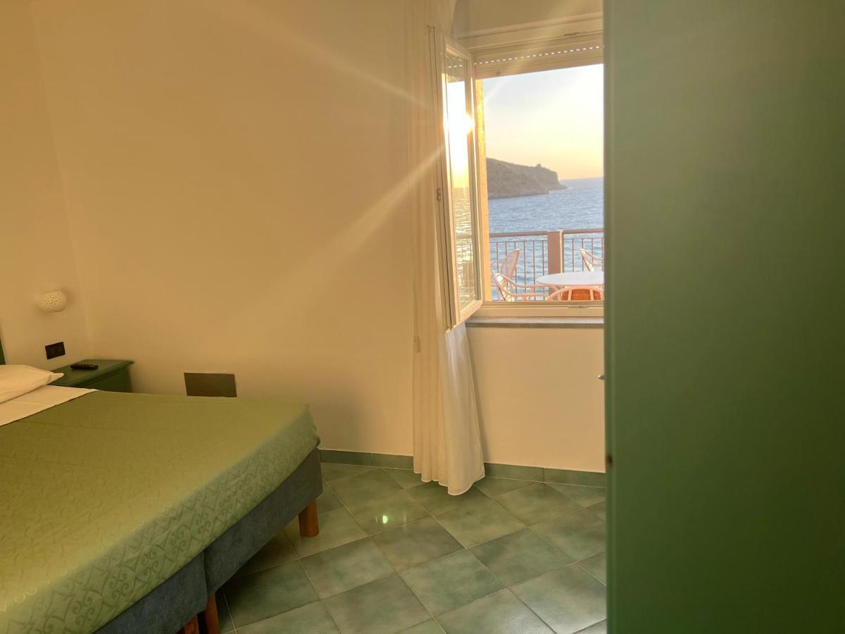 B&B Residence Eco Del Mare 팔리누로 외부 사진
