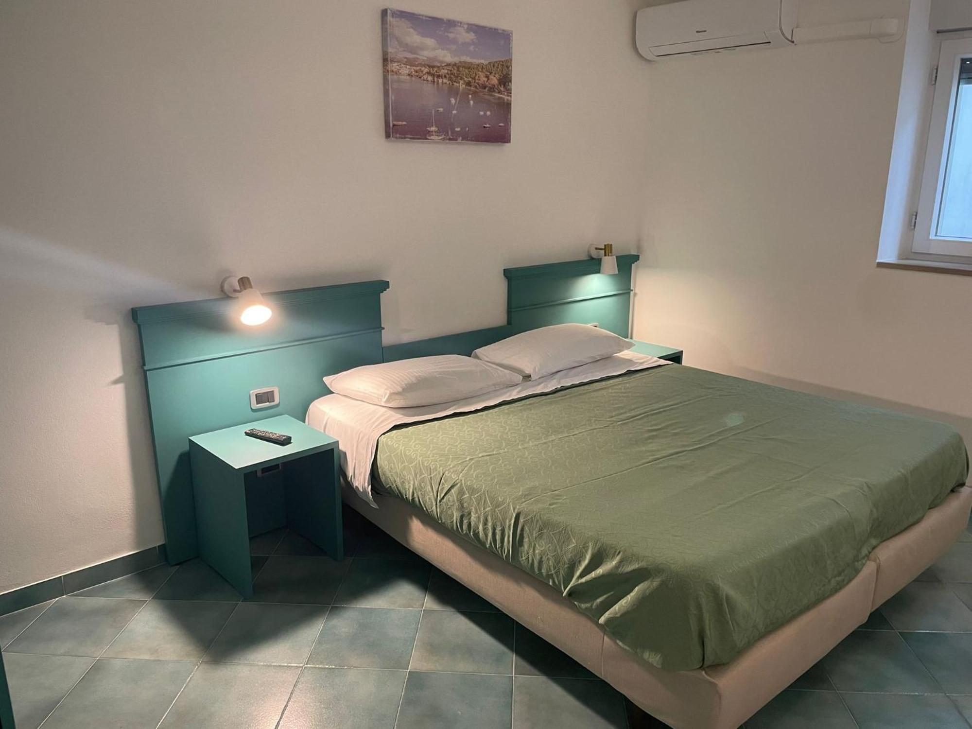 B&B Residence Eco Del Mare 팔리누로 외부 사진