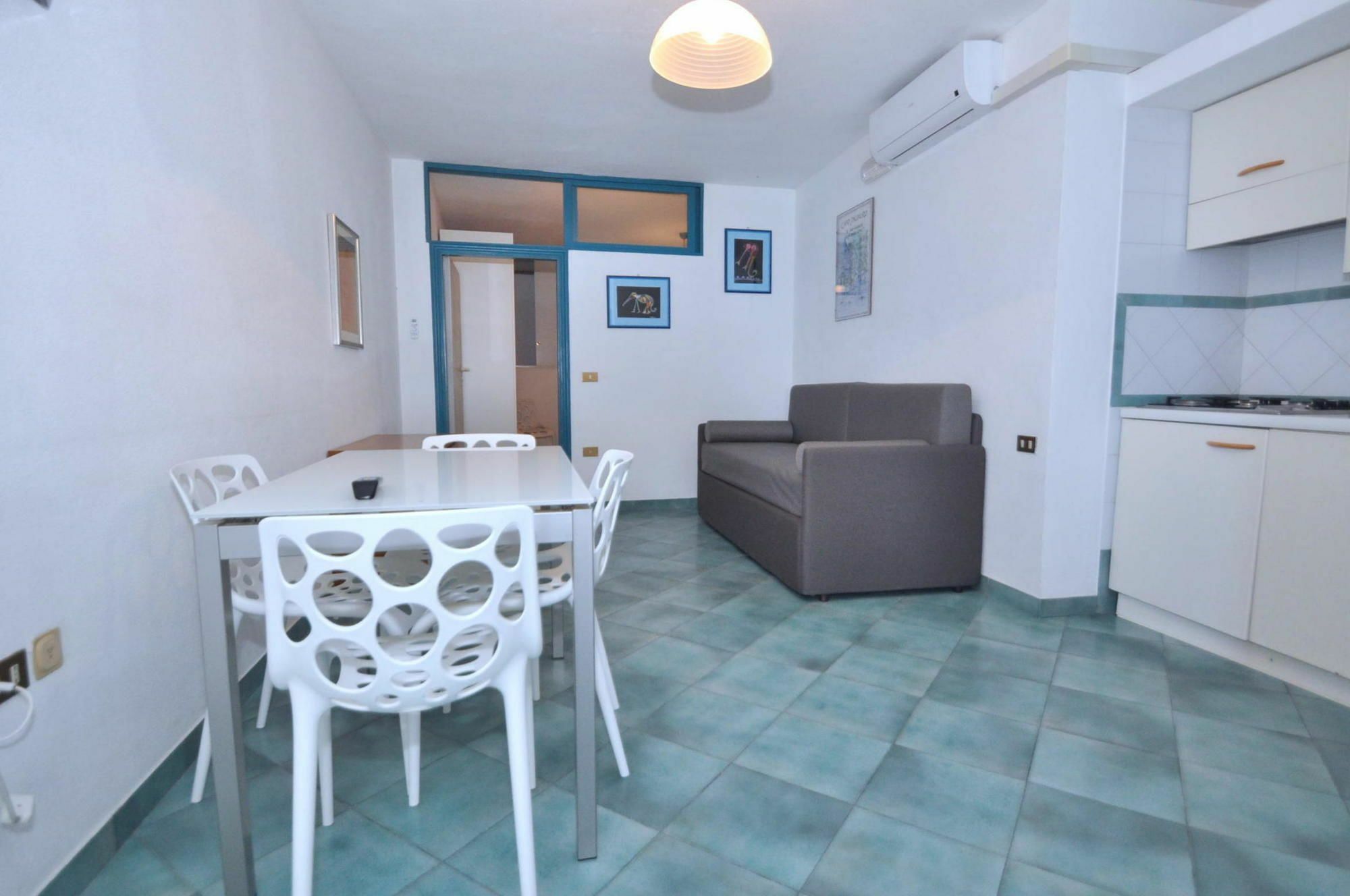 B&B Residence Eco Del Mare 팔리누로 외부 사진