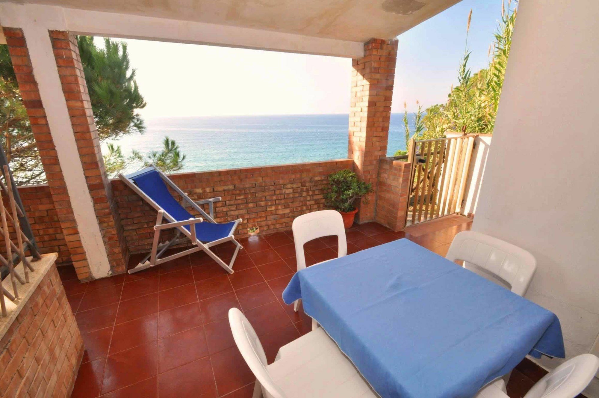 B&B Residence Eco Del Mare 팔리누로 외부 사진